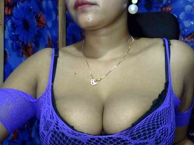 Nusrat-Mimi webcam