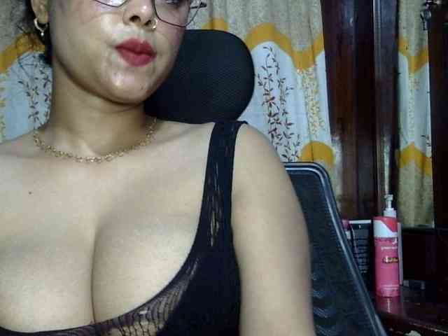 Nusrat-Mimi webcam