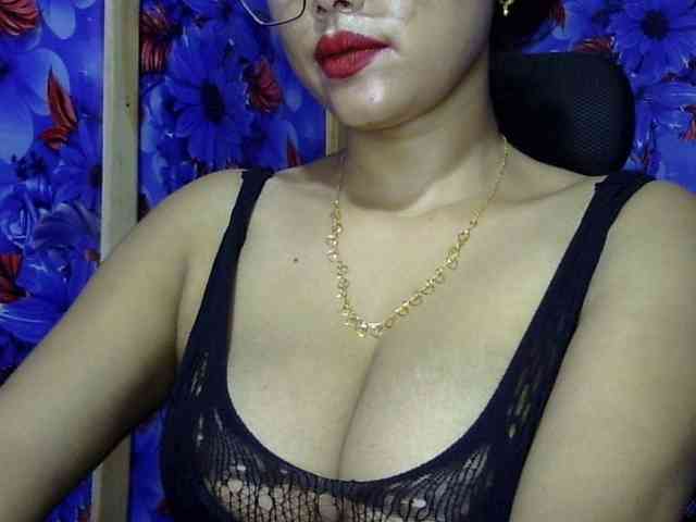 Nusrat-Mimi webcam