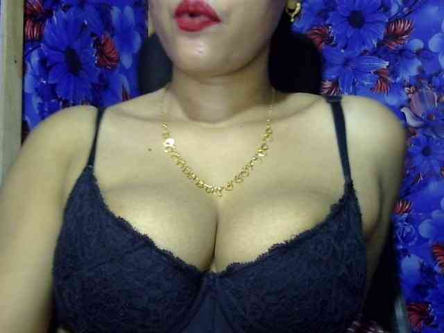 Nusrat-Mimi webcam