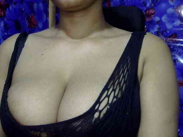 Nusrat-Mimi webcam