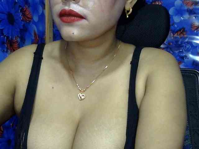 Nusrat-Mimi webcam