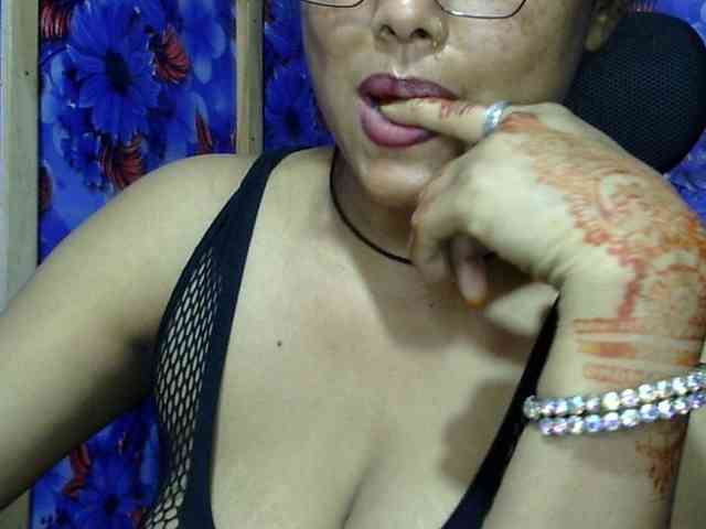 Nusrat-Mimi webcam