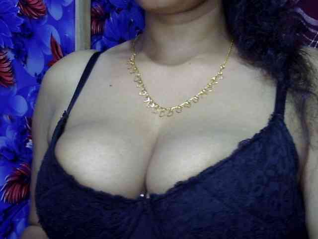 Nusrat-Mimi webcam