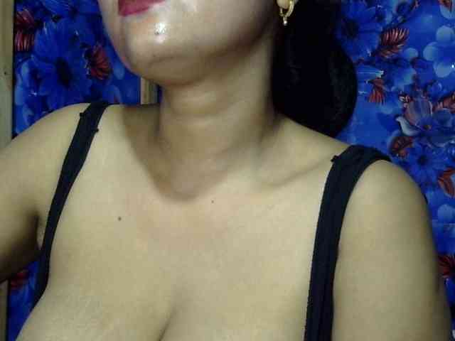 Nusrat-Mimi webcam