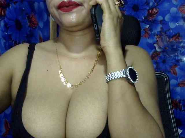 Nusrat-Mimi webcam