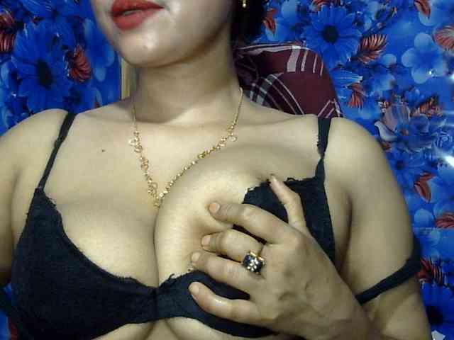 Nusrat-Mimi webcam