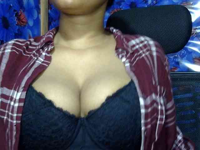 Nusrat-Mimi webcam