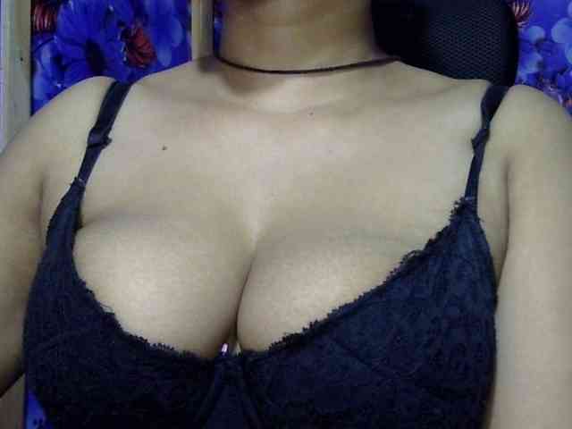 Nusrat-Mimi webcam
