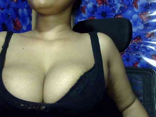 Nusrat-Mimi webcam