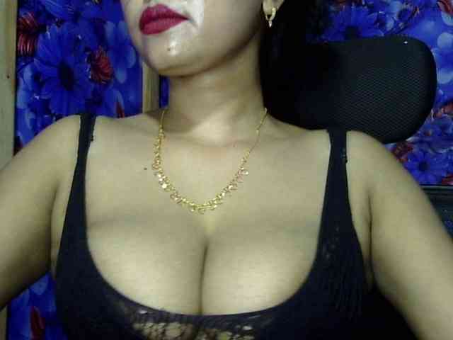 Nusrat-Mimi webcam