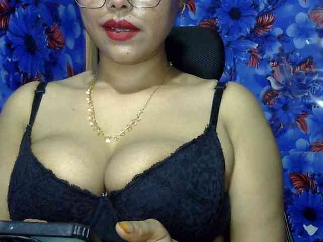 Nusrat-Mimi webcam