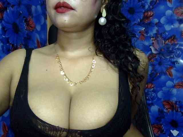 Nusrat-Mimi webcam