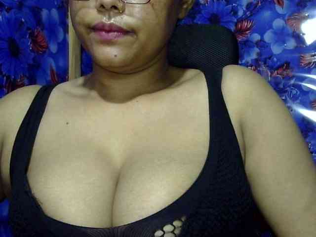 Nusrat-Mimi webcam
