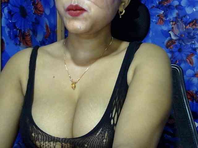 Nusrat-Mimi webcam