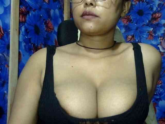 Nusrat-Mimi webcam