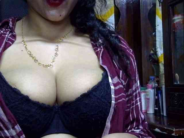 Nusrat-Mimi webcam