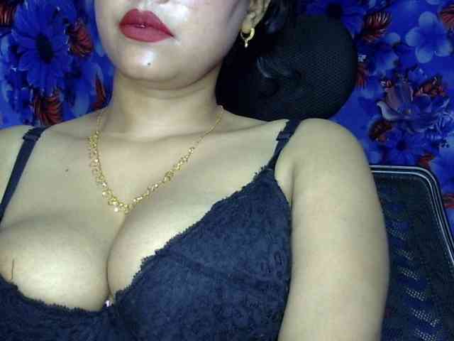 Nusrat-Mimi webcam