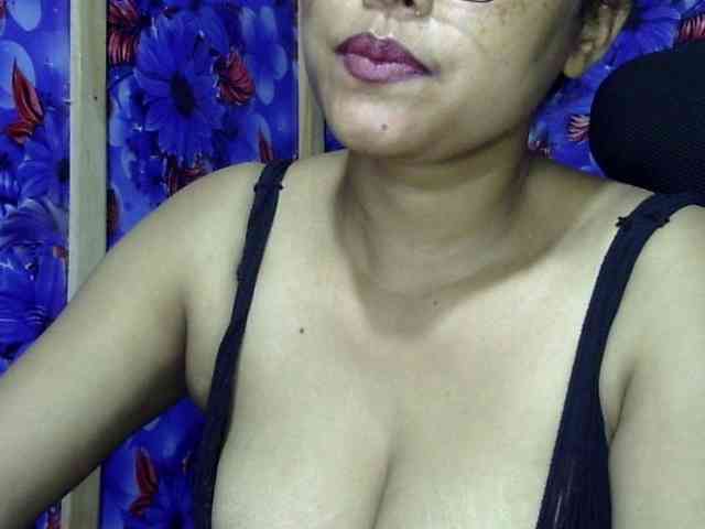 Nusrat-Mimi webcam