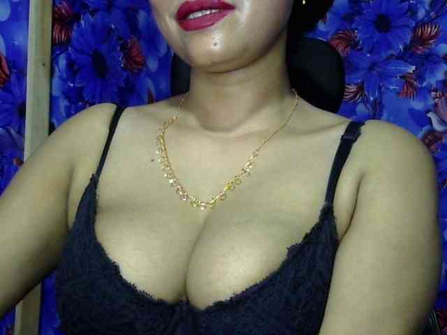 Nusrat-Mimi webcam