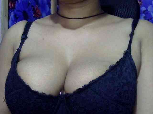 Nusrat-Mimi webcam