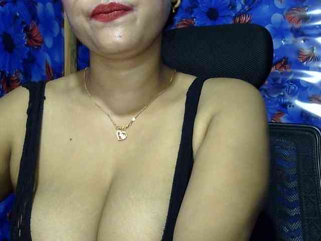 Nusrat-Mimi webcam