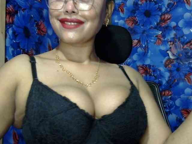 Nusrat-Mimi webcam