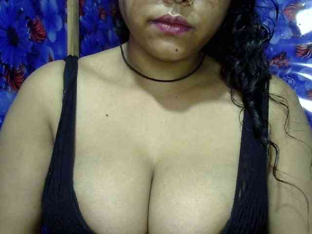 Nusrat-Mimi webcam