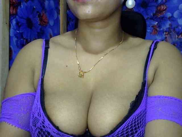 Nusrat-Mimi webcam