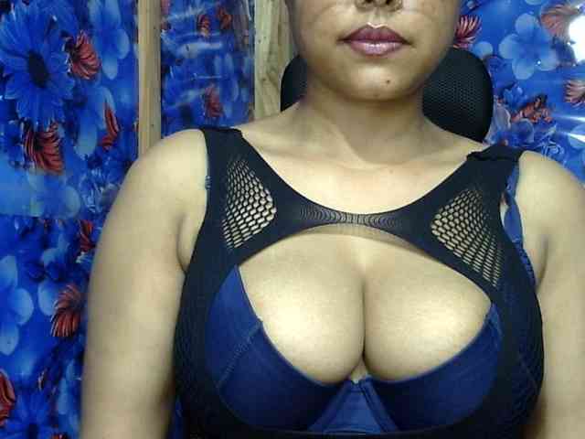 Nusrat-Mimi webcam