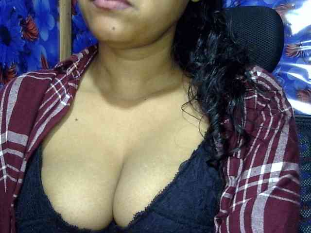Nusrat-Mimi webcam