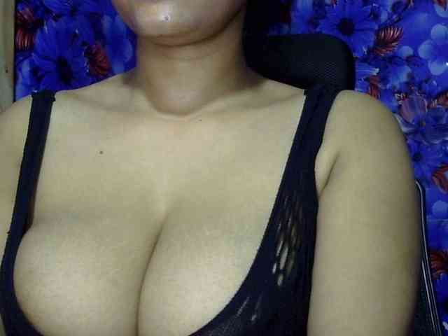 Nusrat-Mimi webcam