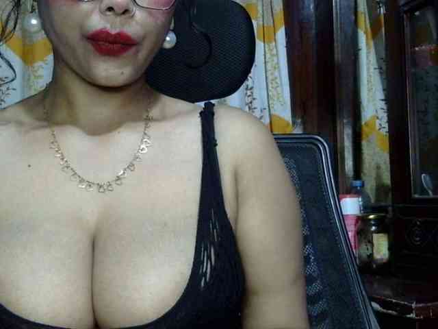 Nusrat-Mimi webcam