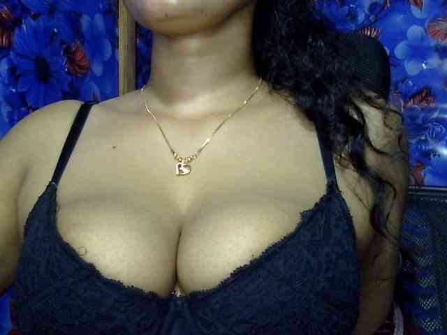 Nusrat-Mimi webcam