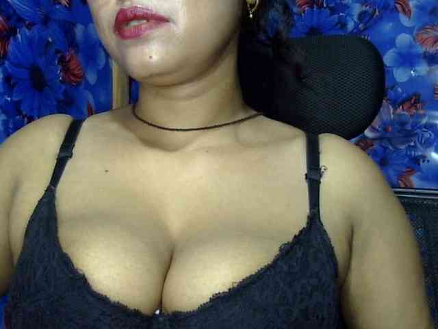 Nusrat-Mimi webcam