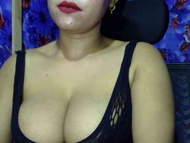 Nusrat-Mimi webcam