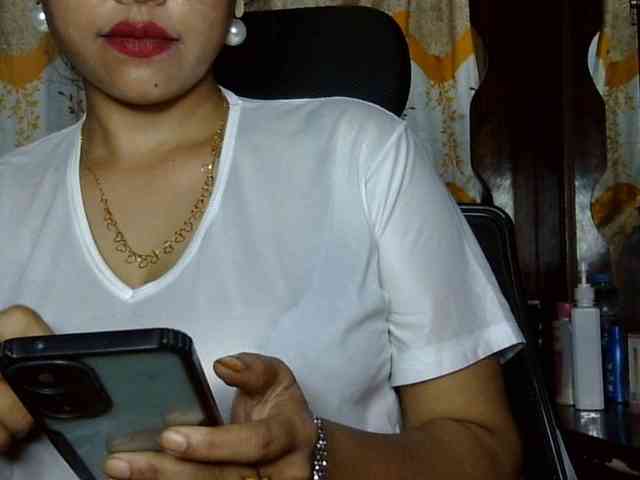Nusrat-Mimi webcam