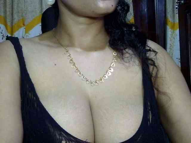 Nusrat-Mimi webcam