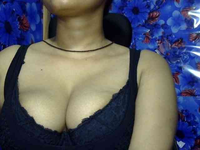 Nusrat-Mimi webcam