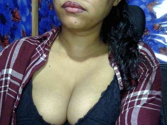 Nusrat-Mimi webcam