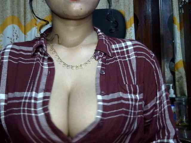 Nusrat-Mimi webcam
