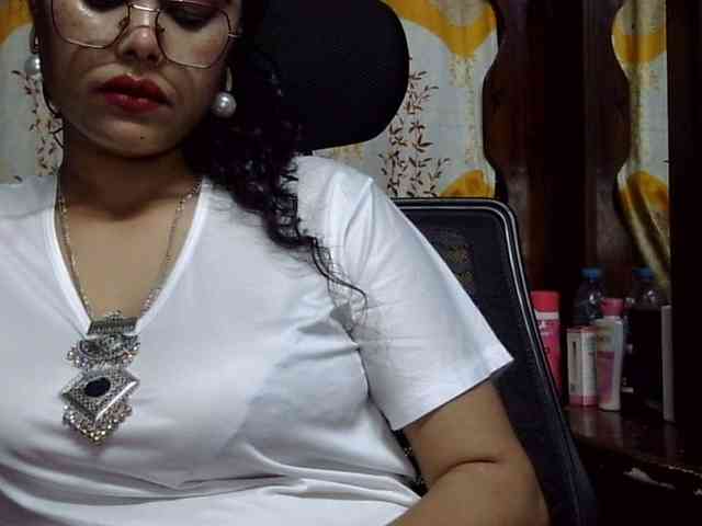 Nusrat-Mimi webcam