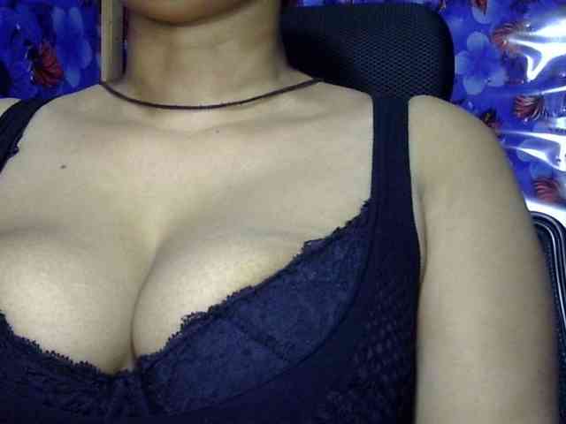 Nusrat-Mimi webcam