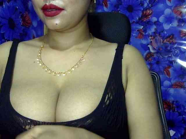 Nusrat-Mimi webcam