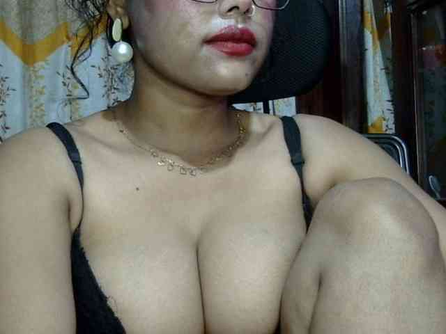 Nusrat-Mimi webcam