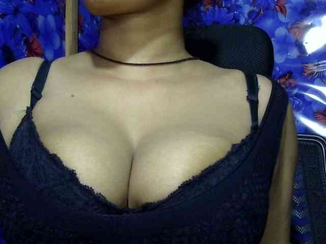 Nusrat-Mimi webcam