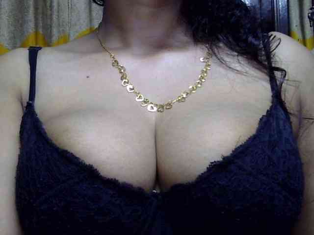 Nusrat-Mimi webcam