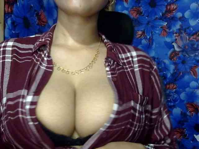 Nusrat-Mimi webcam