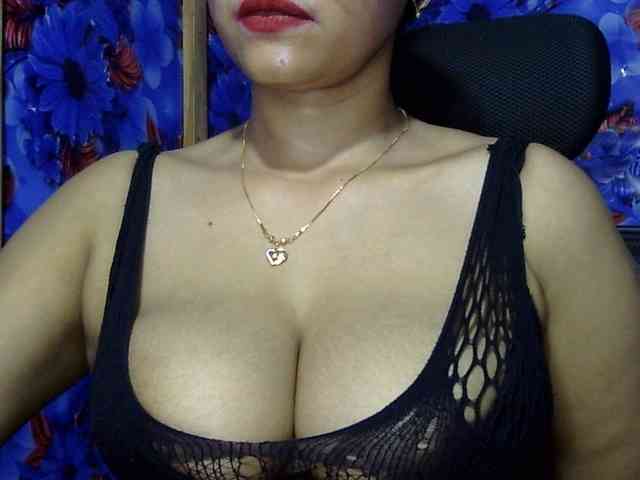 Nusrat-Mimi webcam