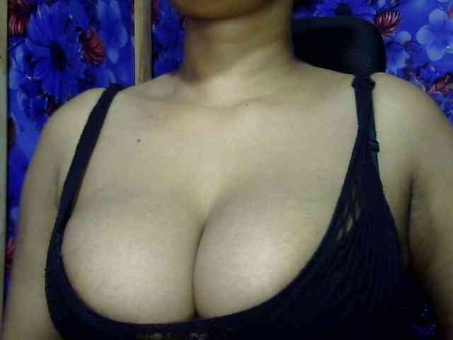 Nusrat-Mimi webcam